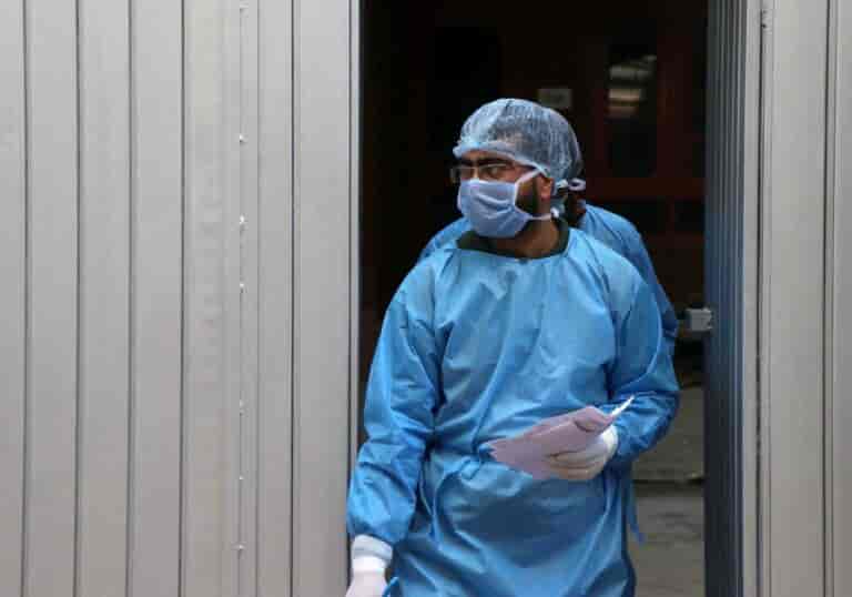 India reports less than 1,000 daily Covid cases for first time in 24 months