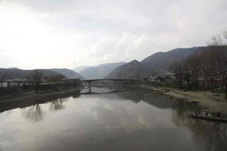 Body of missing Srinagar girl recovered from Jhelum