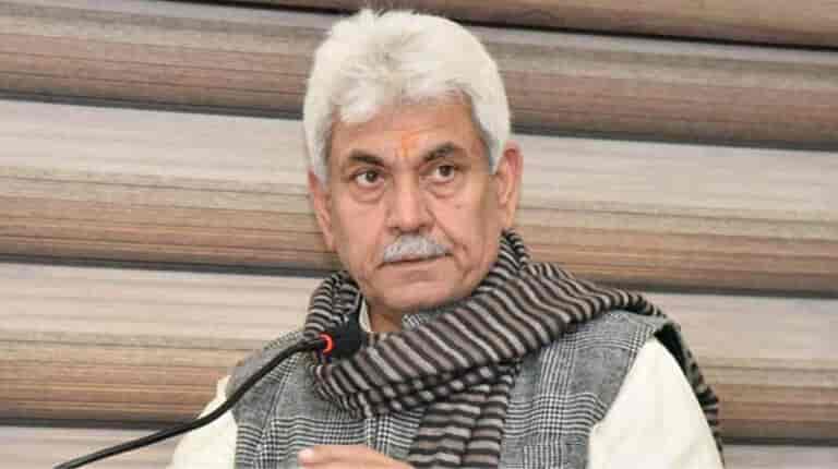 L-G Sinha chairs meeting with senior doctors on Covid-19 situation in J-K