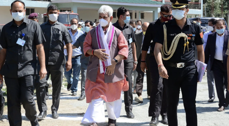 L-G Sinha invites ‘disappointed’ DDC members for meeting