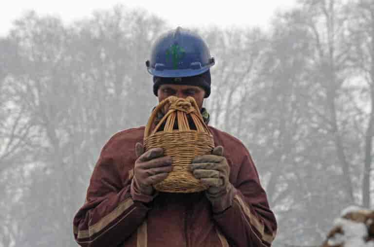 Night temp increases in Kashmir amid forecast for ‘widespread rains, snow’