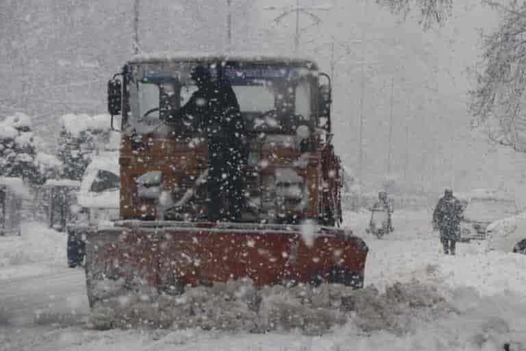 Snowfall Aftermath: 50 stranded tourists in Sonmarg evacuated