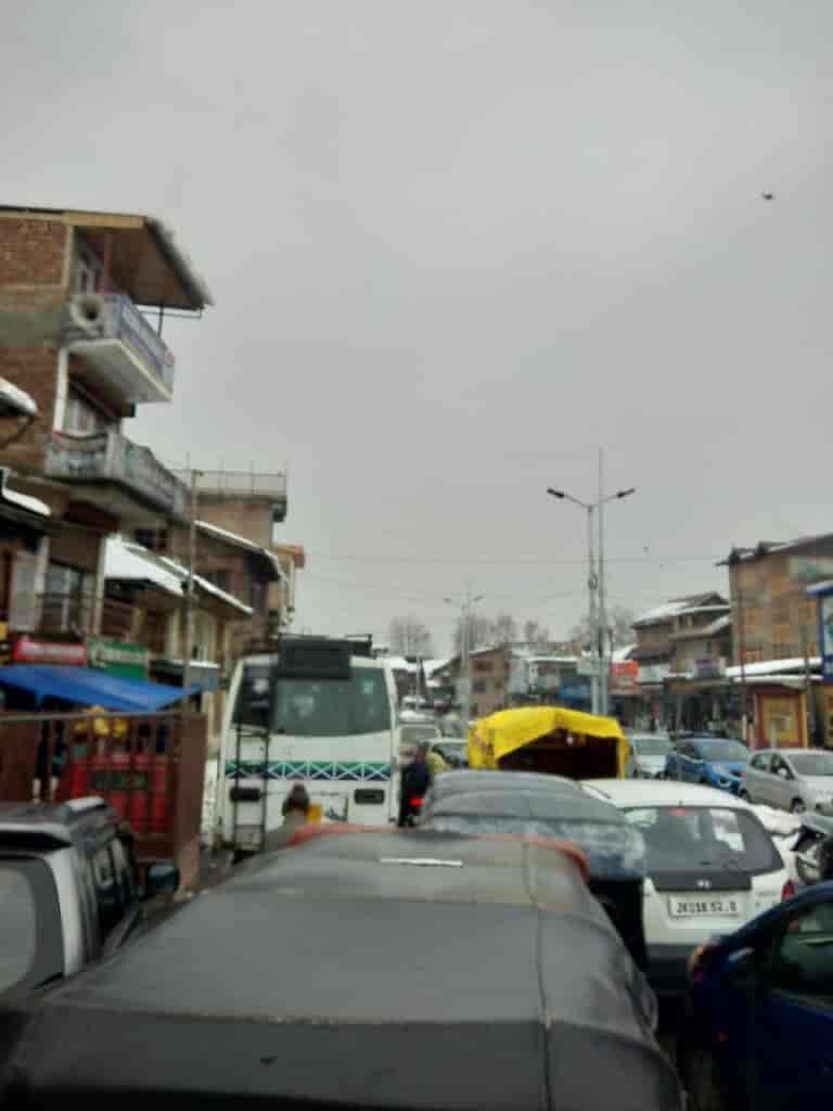 Srinagar: City’s traffic hell likely to extend beyond May