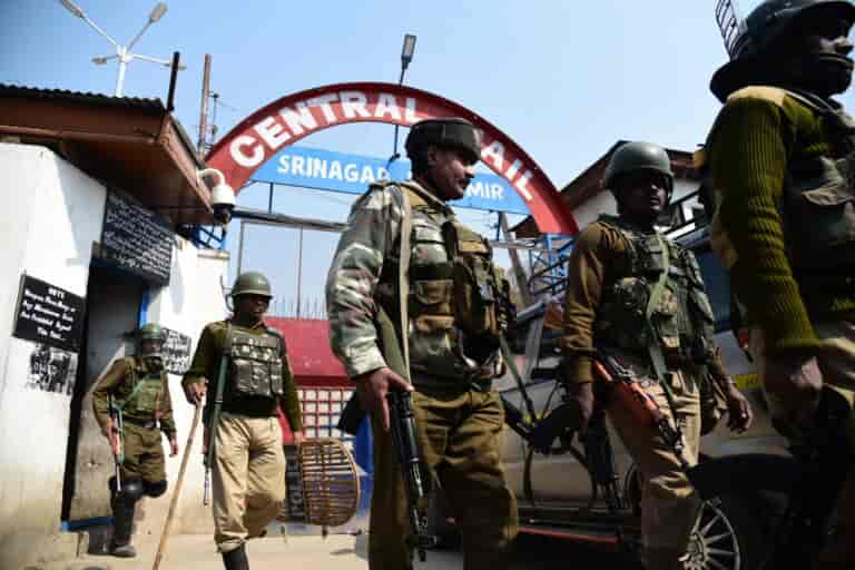 Sixteen Kashmiri detainees shifted to jails outside J-K