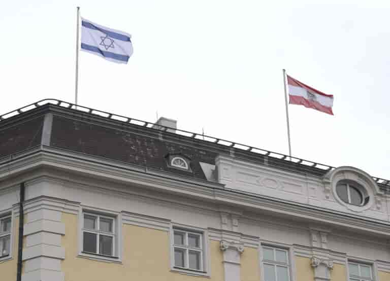 Iran minister cancels Austria trip after it flies Israeli flag on official buildings