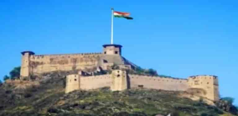 Massive national flag hoisted at Afghan built fort in Kashmir