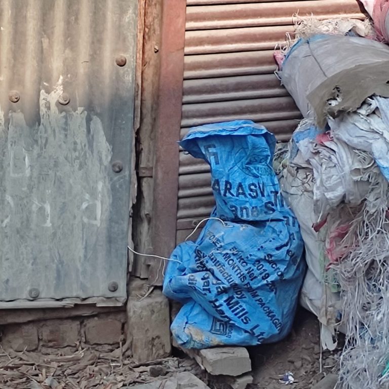 Suspicious bag found in Srinagar’s Nowhatta area