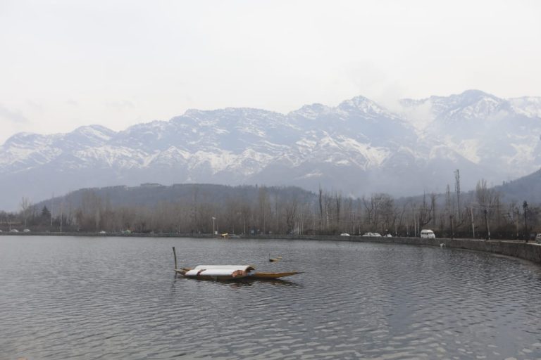 Night temperature falls amid dry weather forecast in J-K