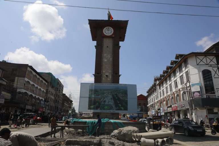 Smart city: Erratic weather slows down pace of ongoing works